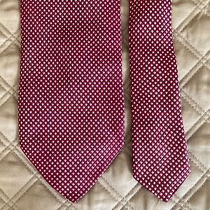 Faconnable Handmade Silk Necktie in Red/Blue/White Micro Print. Made in France.